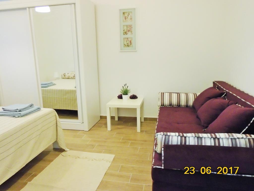 Apartment Summer
